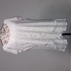 CB Ruffles Tops Plus Size 3X Gold Ribbon Print 100% Polyester